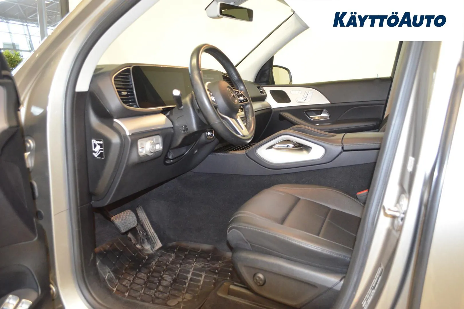 MERCEDES-BENZ GLE JLJ-279 carousel image