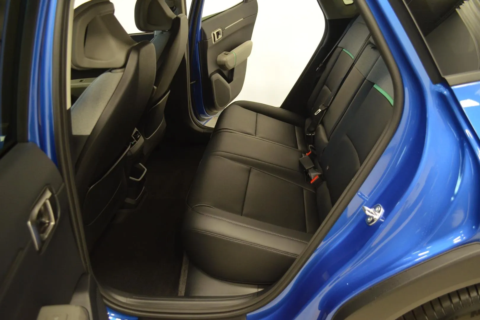 Kia EV4 IST-868 carousel image