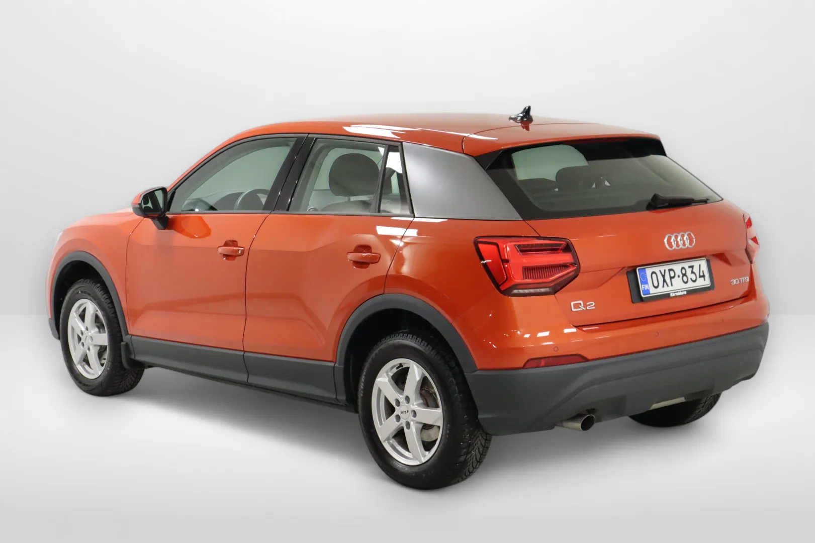 Audi Q2 OXP-834 carousel image