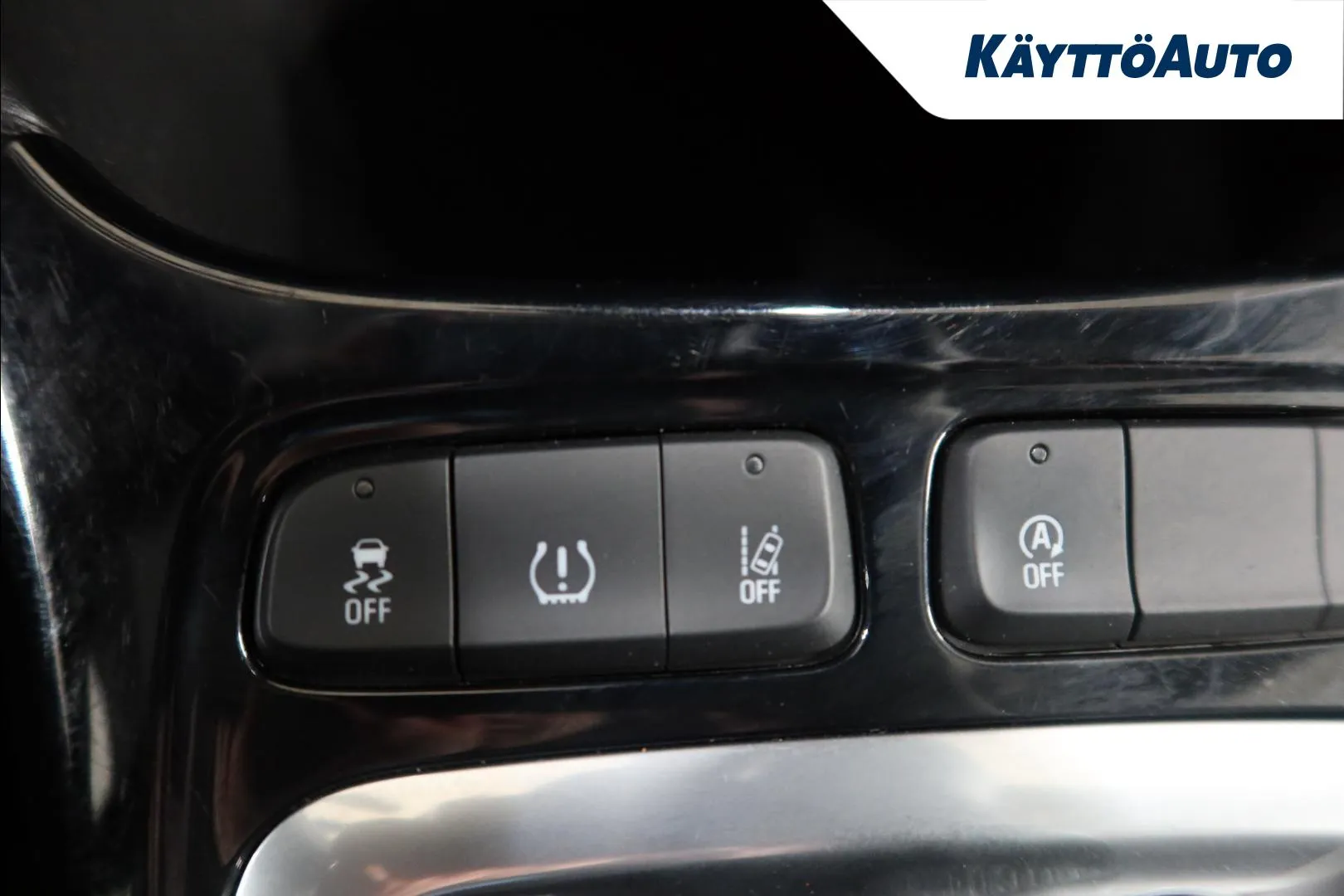 Opel Crossland GPG-748 carousel image