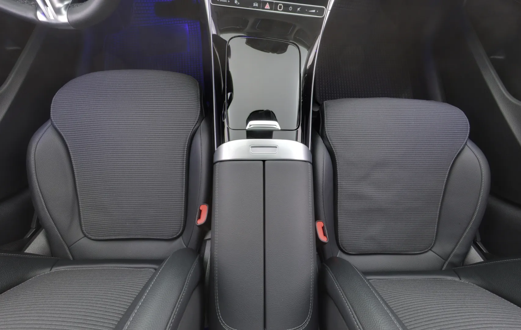 MERCEDES-BENZ C KUC-294 carousel image