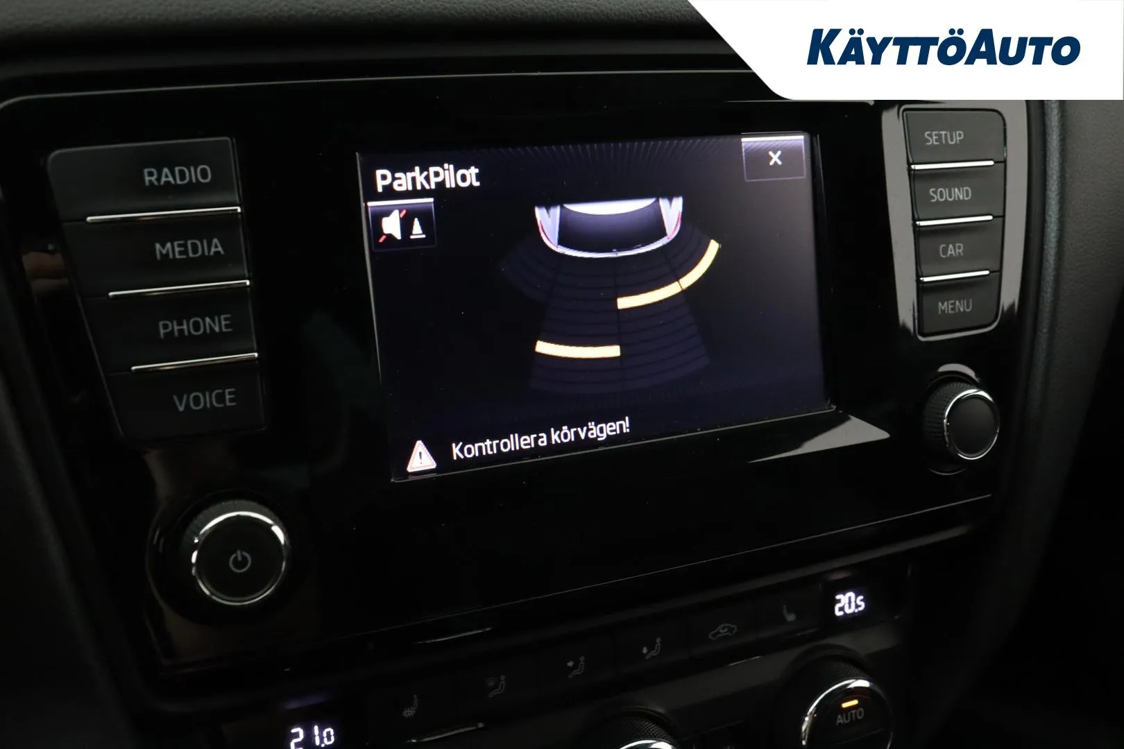 SKODA Octavia EMX-281 carousel image