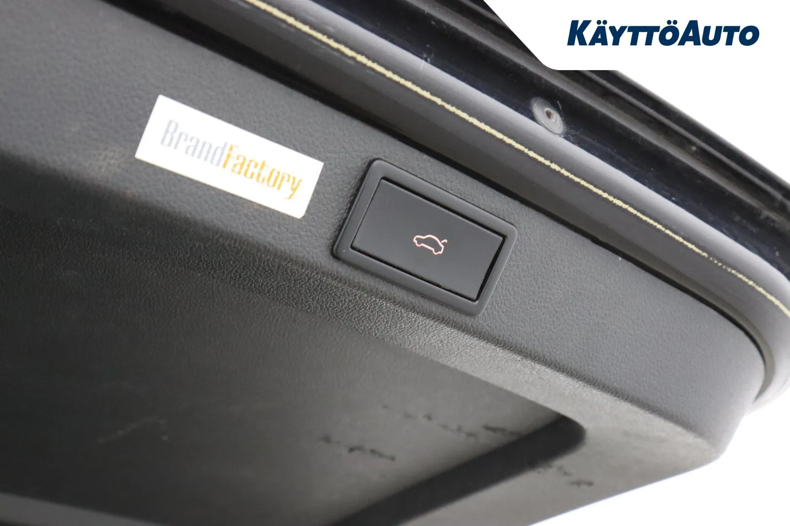 SKODA Octavia EMX-281 carousel image