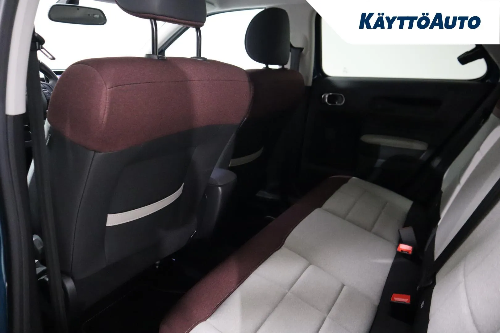 CITROEN C4 Cactus YKE-369 carousel image