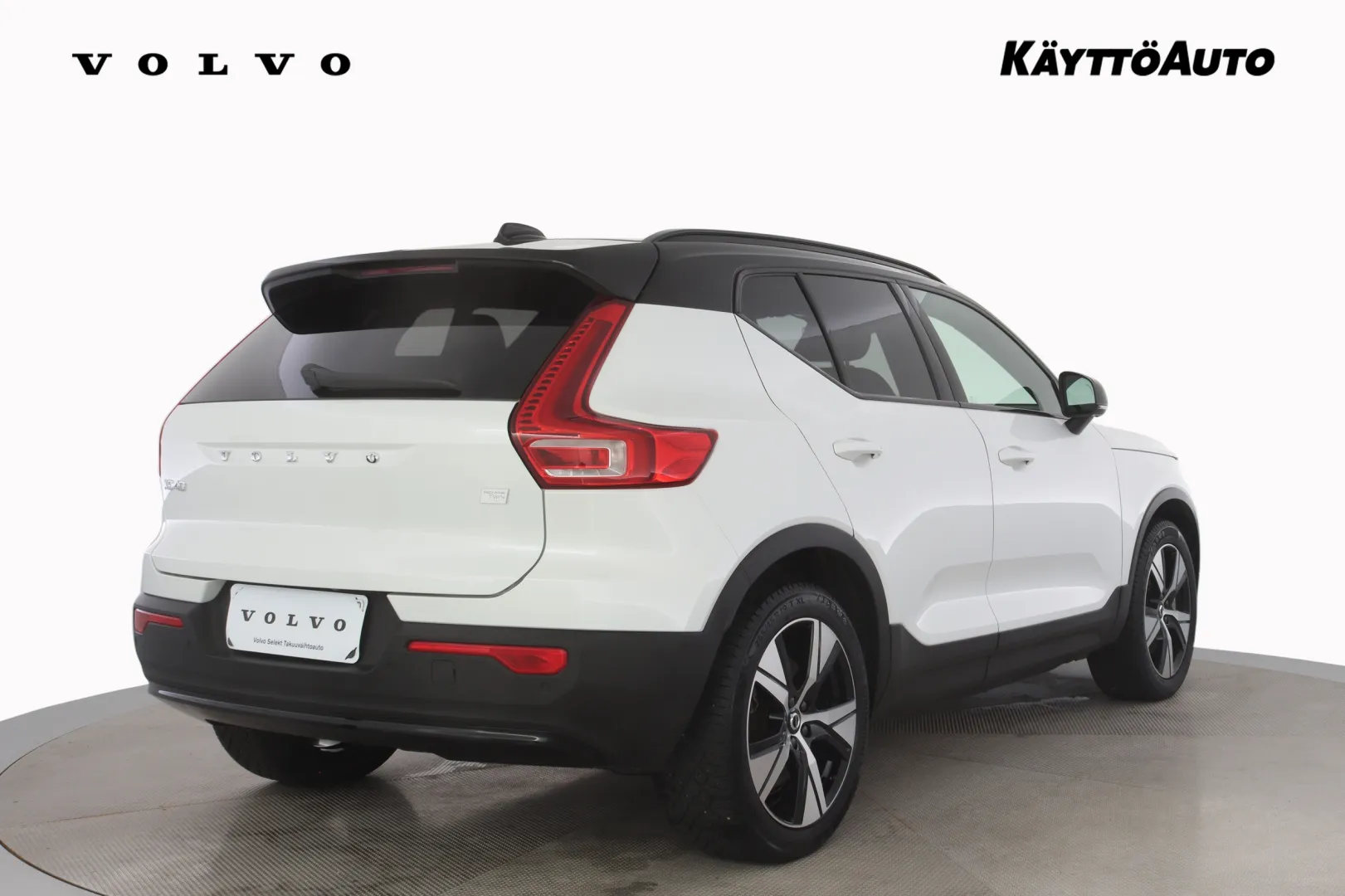 VOLVO XC40 XSM-686 carousel image