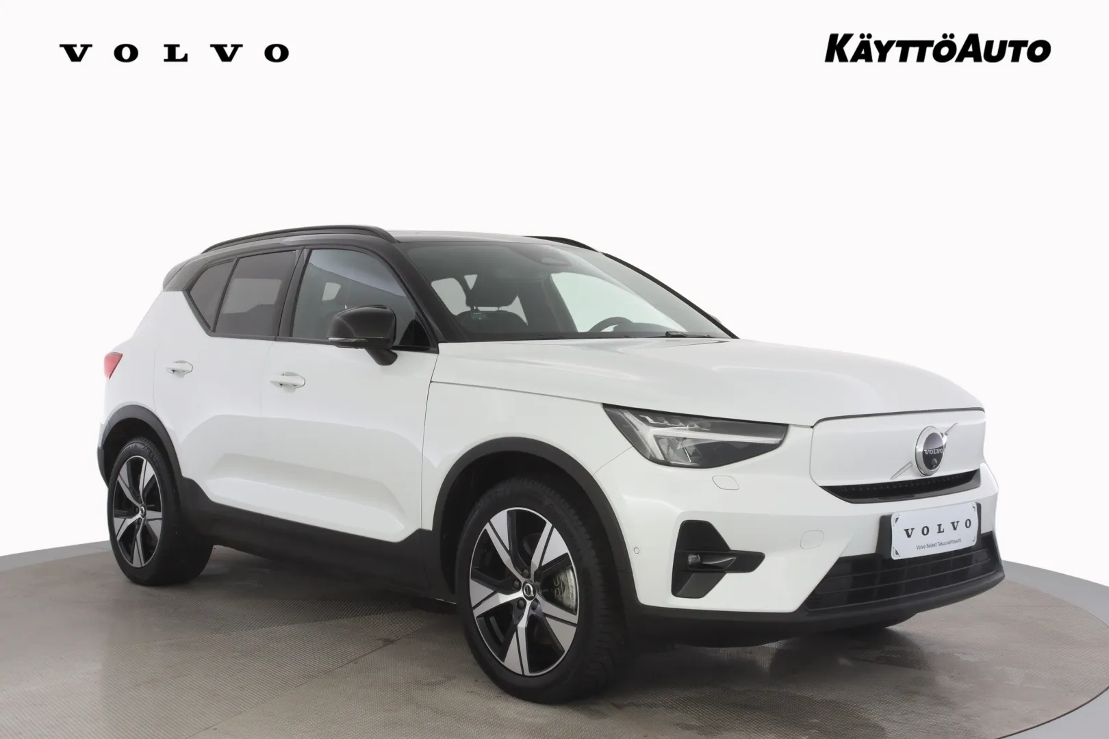 VOLVO XC40 XSM-686 carousel image