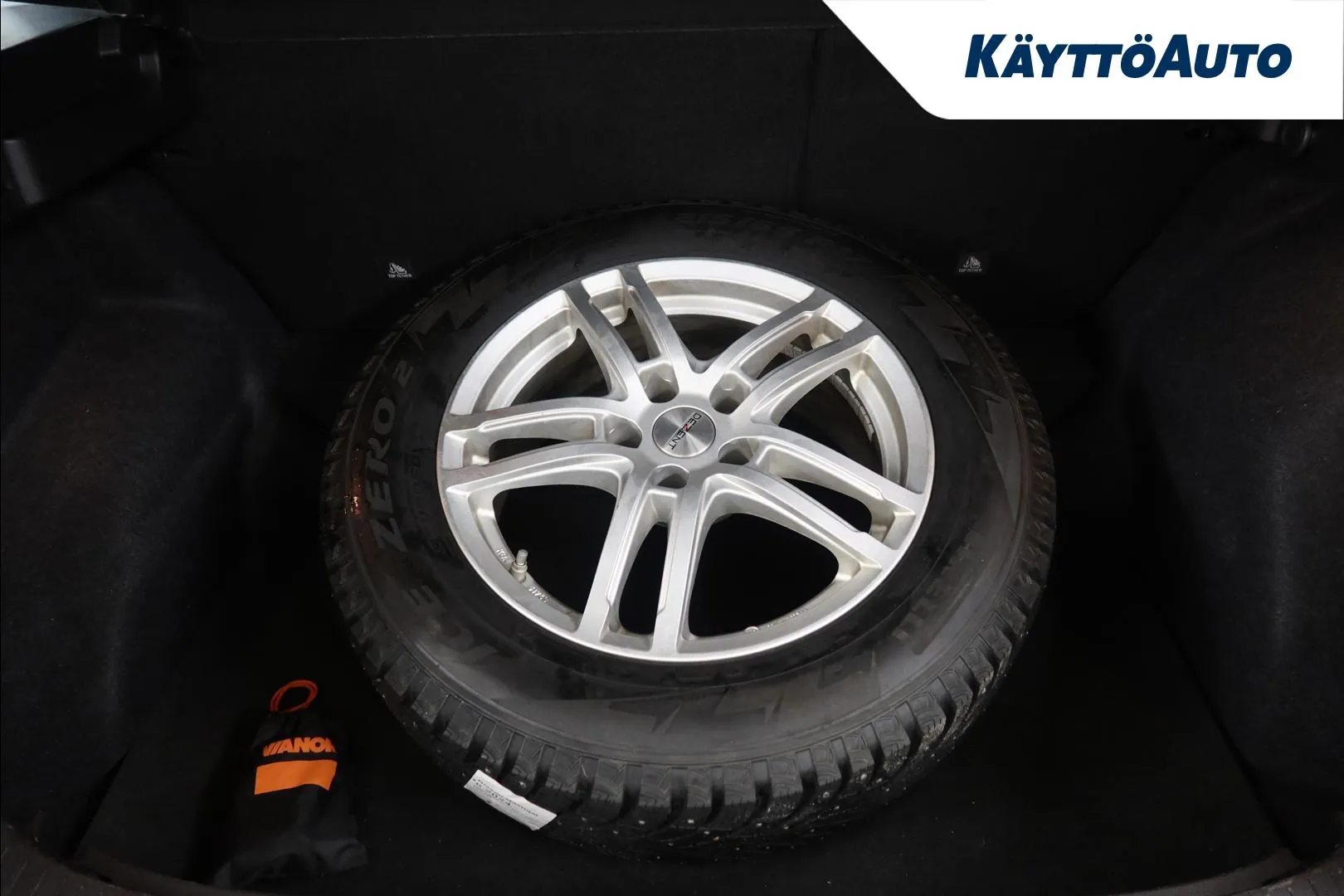 Nissan Qashqai NNR-180 carousel image