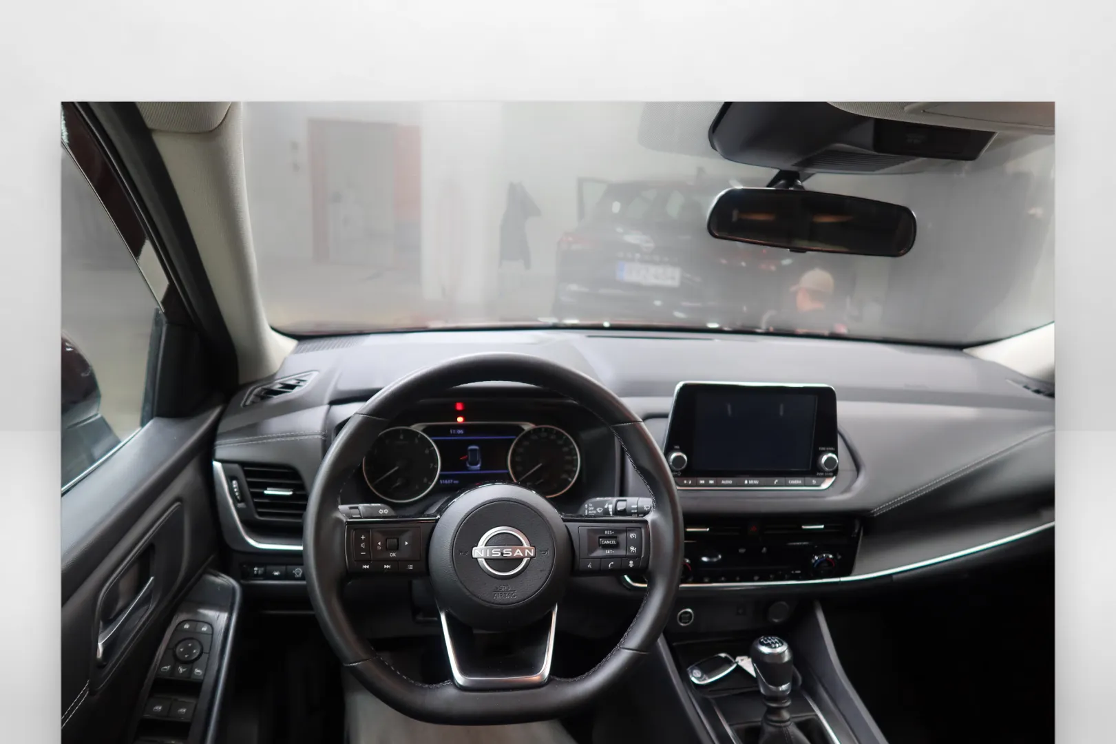 Nissan Qashqai NNR-180 carousel image