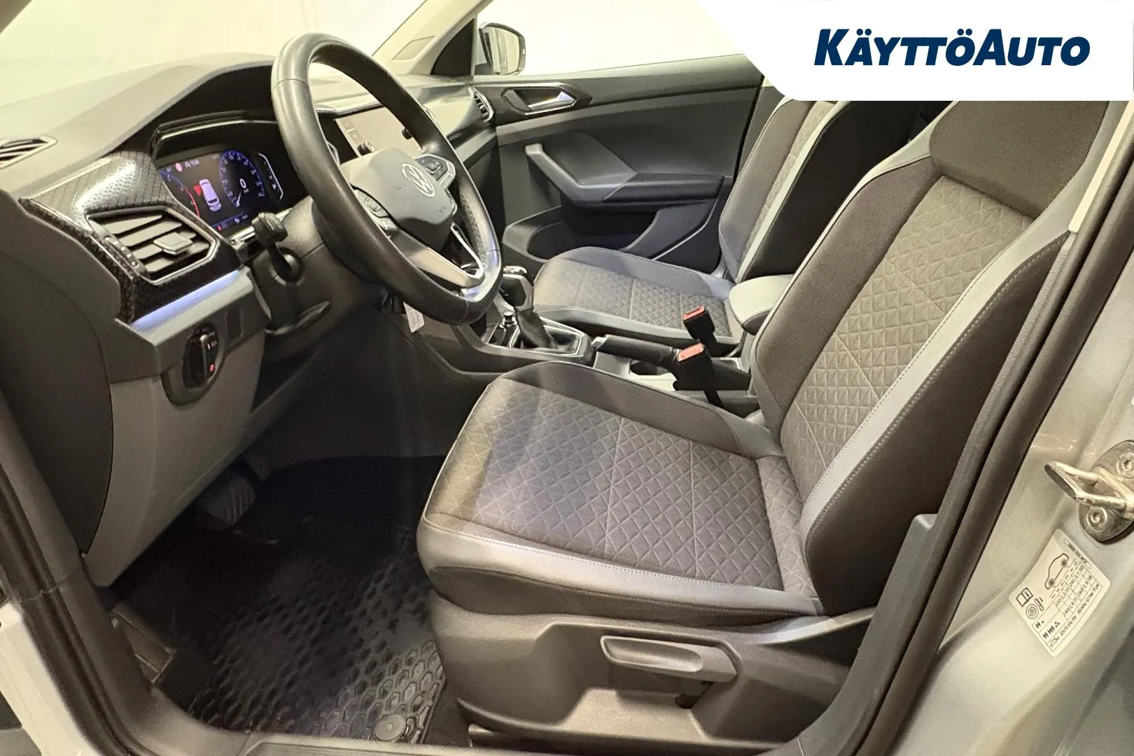 VOLKSWAGEN T-Cross YXP-306 carousel image