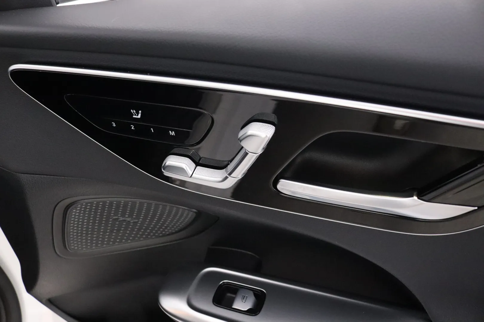 MERCEDES-BENZ C CRB-231 carousel image