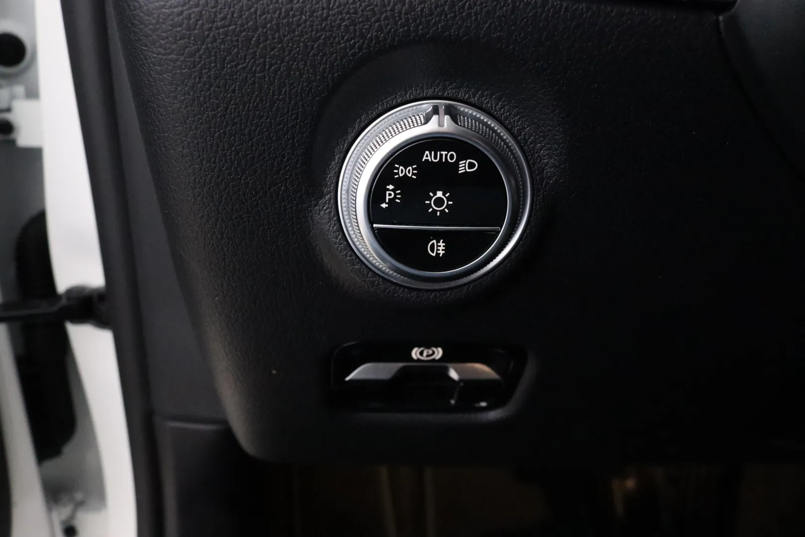 MERCEDES-BENZ C CRB-231 carousel image