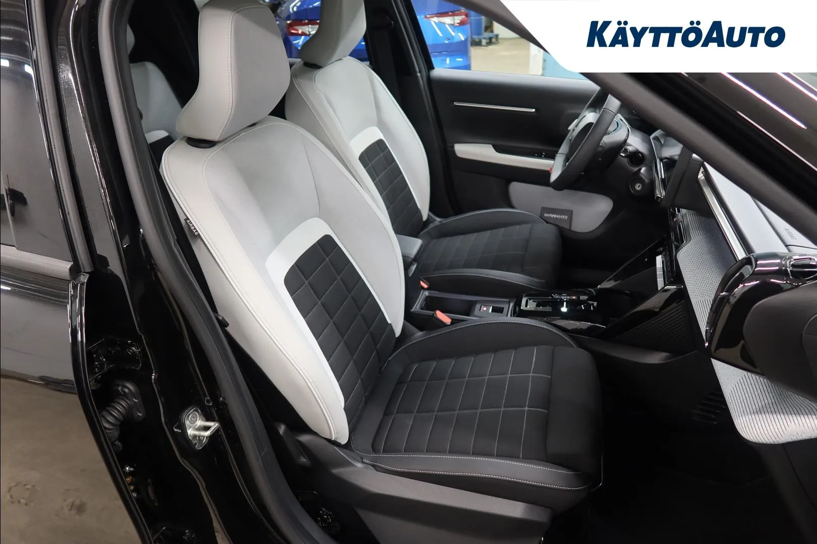 Citroen e-C3 JNT-945 carousel image