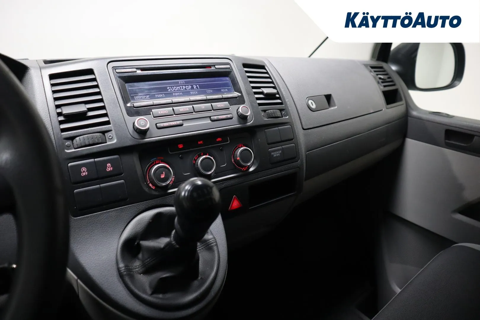 VOLKSWAGEN Transporter SLR-862 carousel image