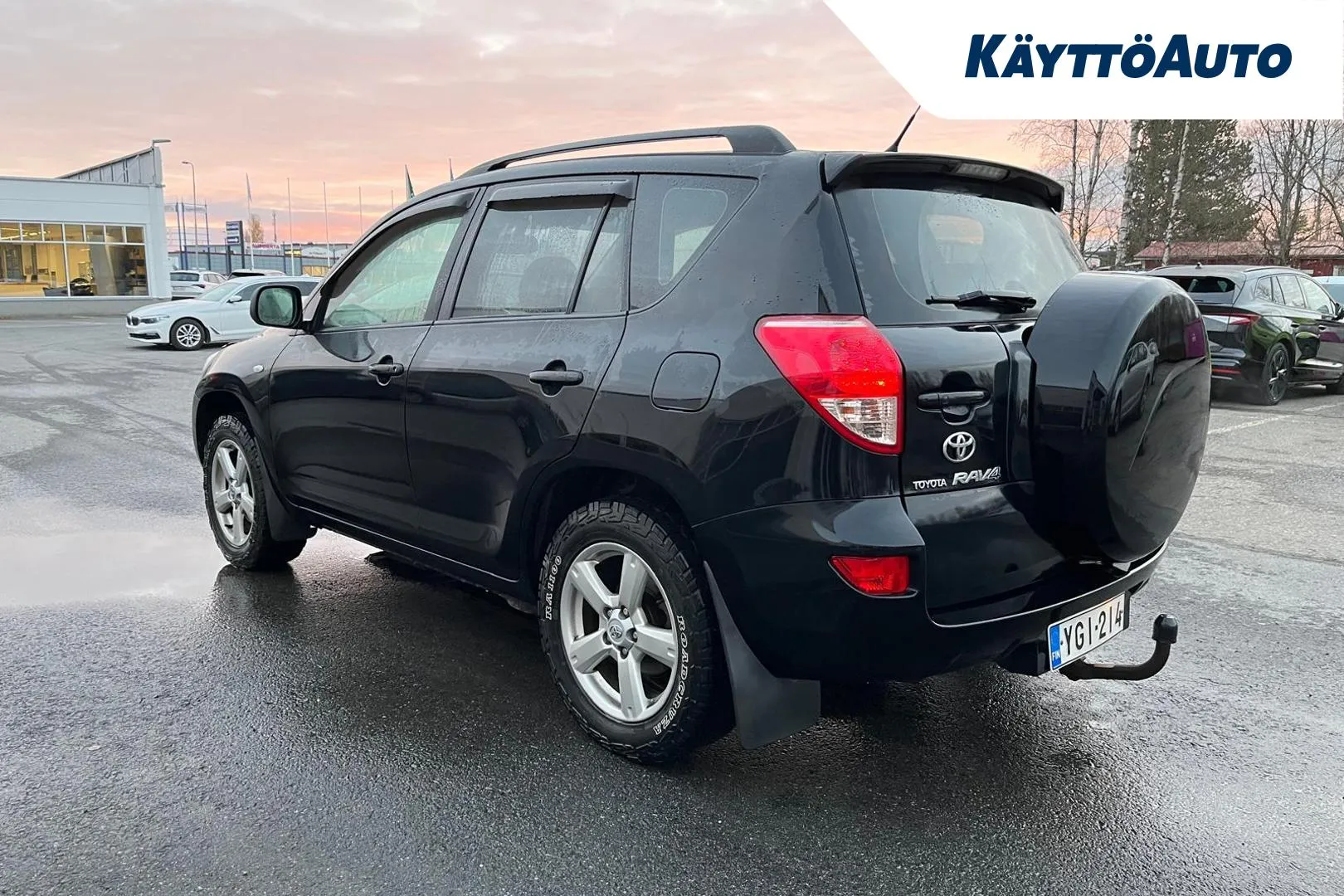 Toyota RAV4 YGI-214 carousel image