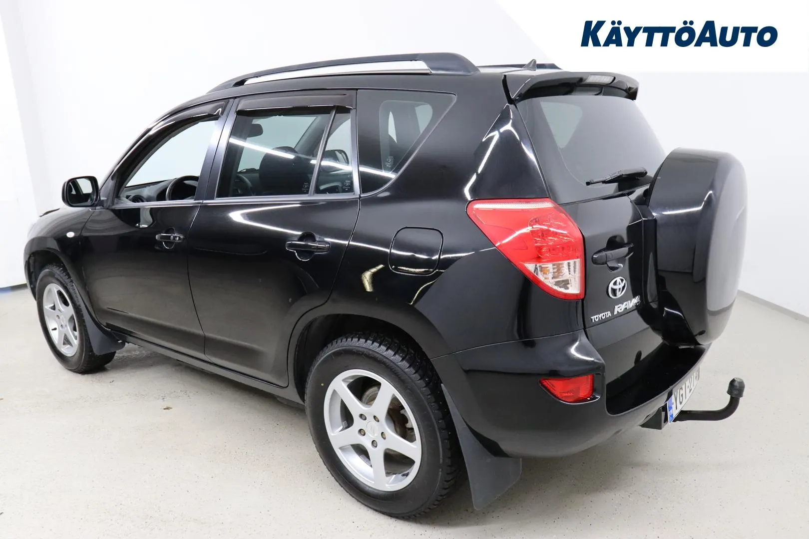 Toyota RAV4 YGI-214 carousel image