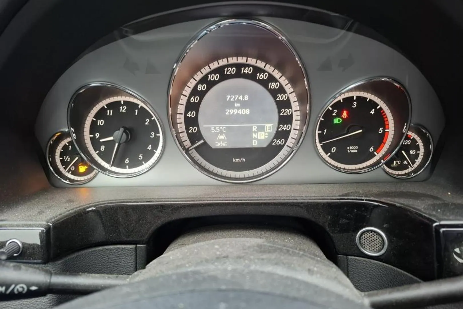 MERCEDES-BENZ E BVL-517 carousel image