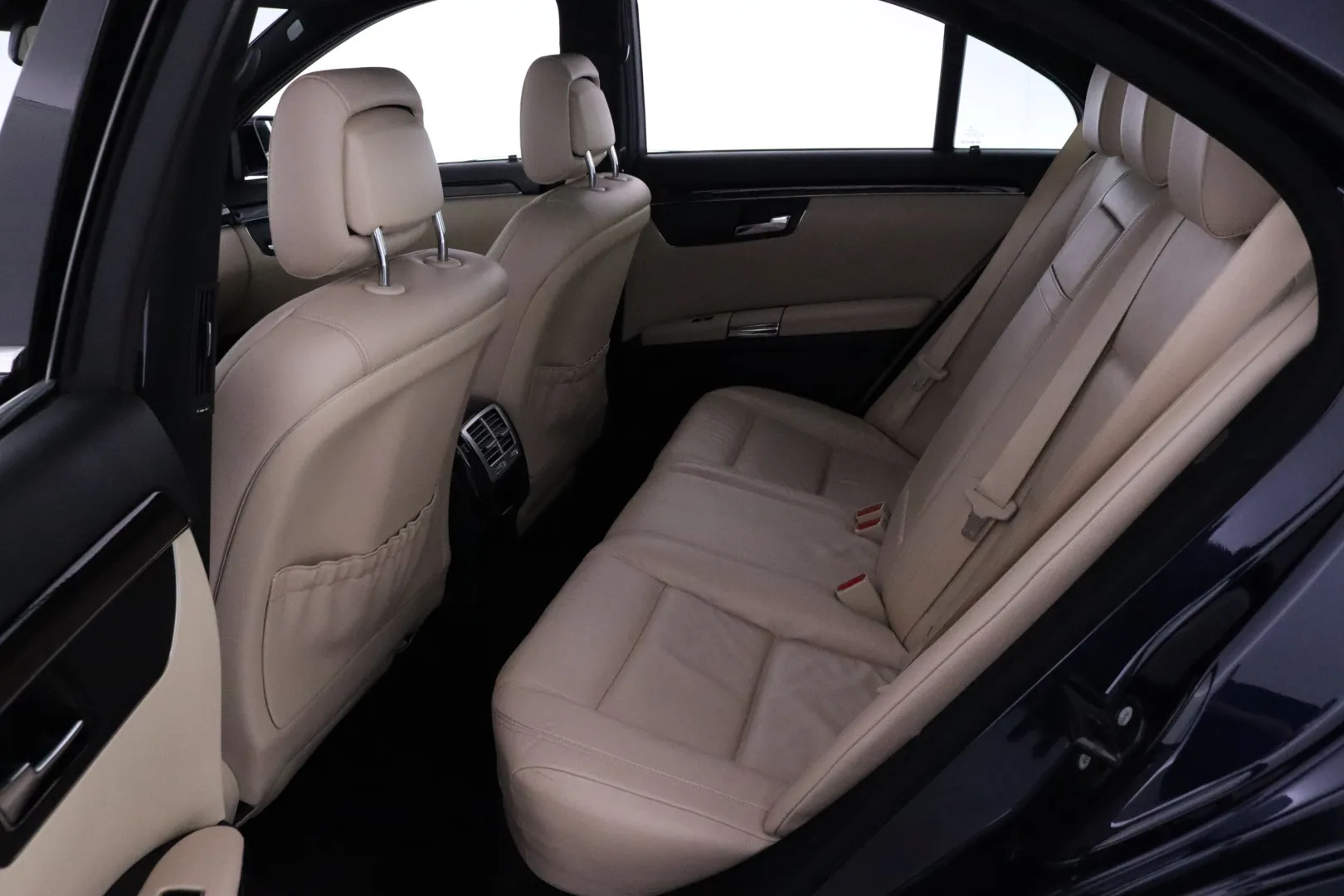 MERCEDES-BENZ S KRT-824 carousel image