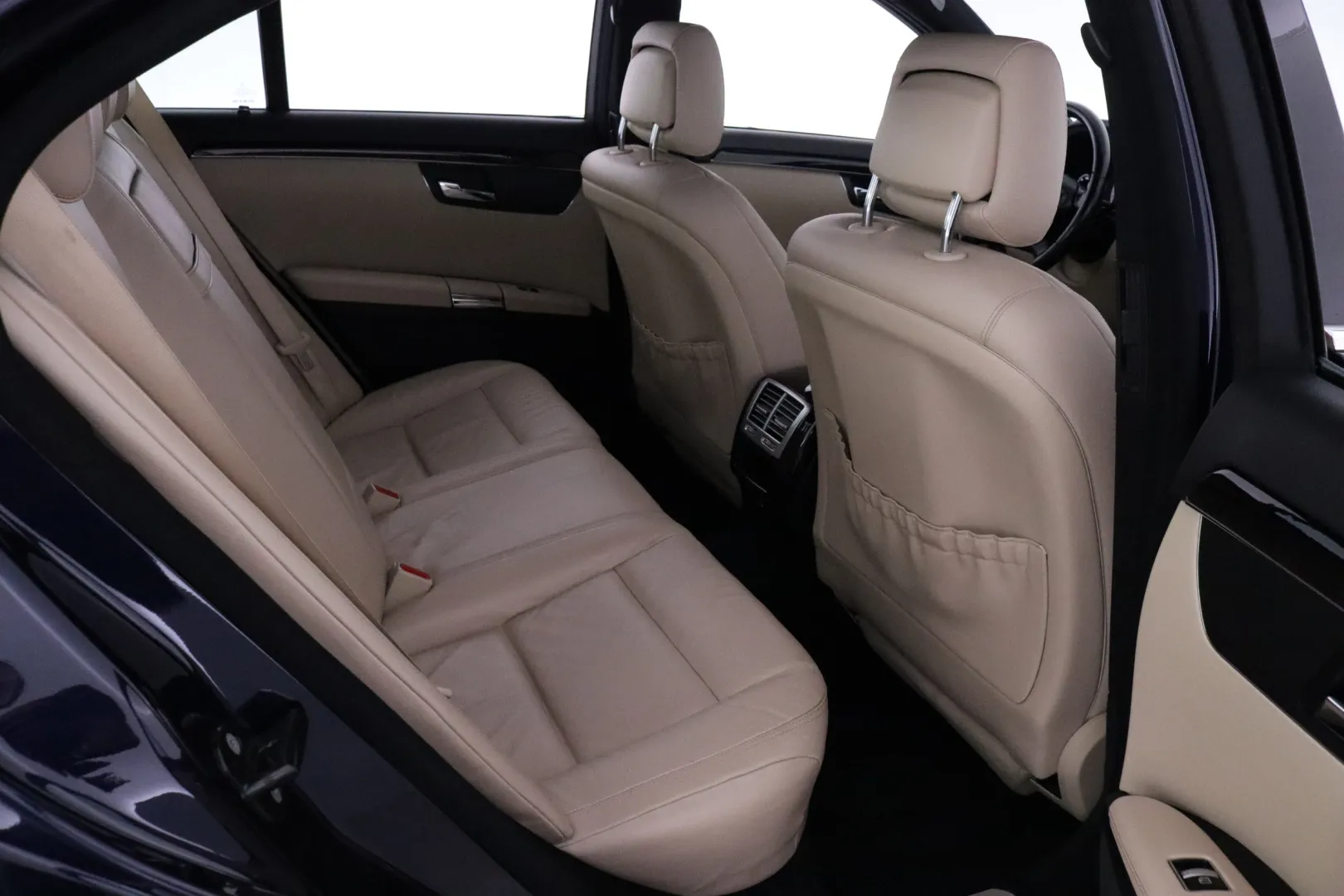 MERCEDES-BENZ S KRT-824 carousel image