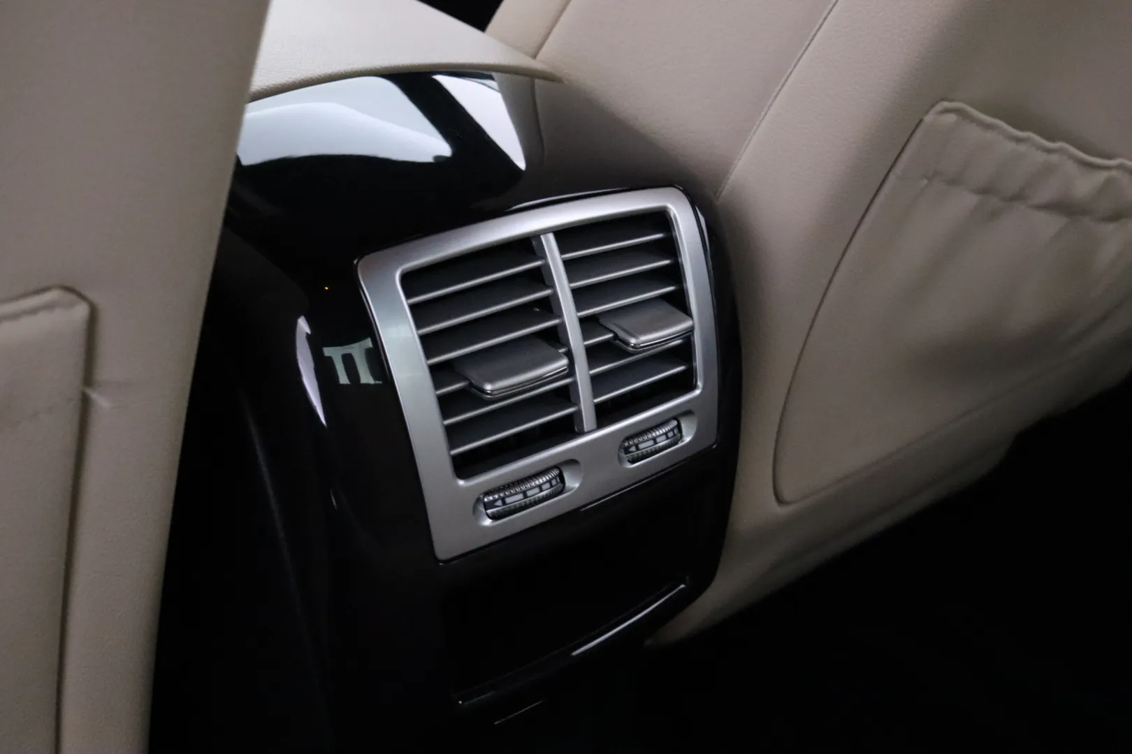 MERCEDES-BENZ S KRT-824 carousel image