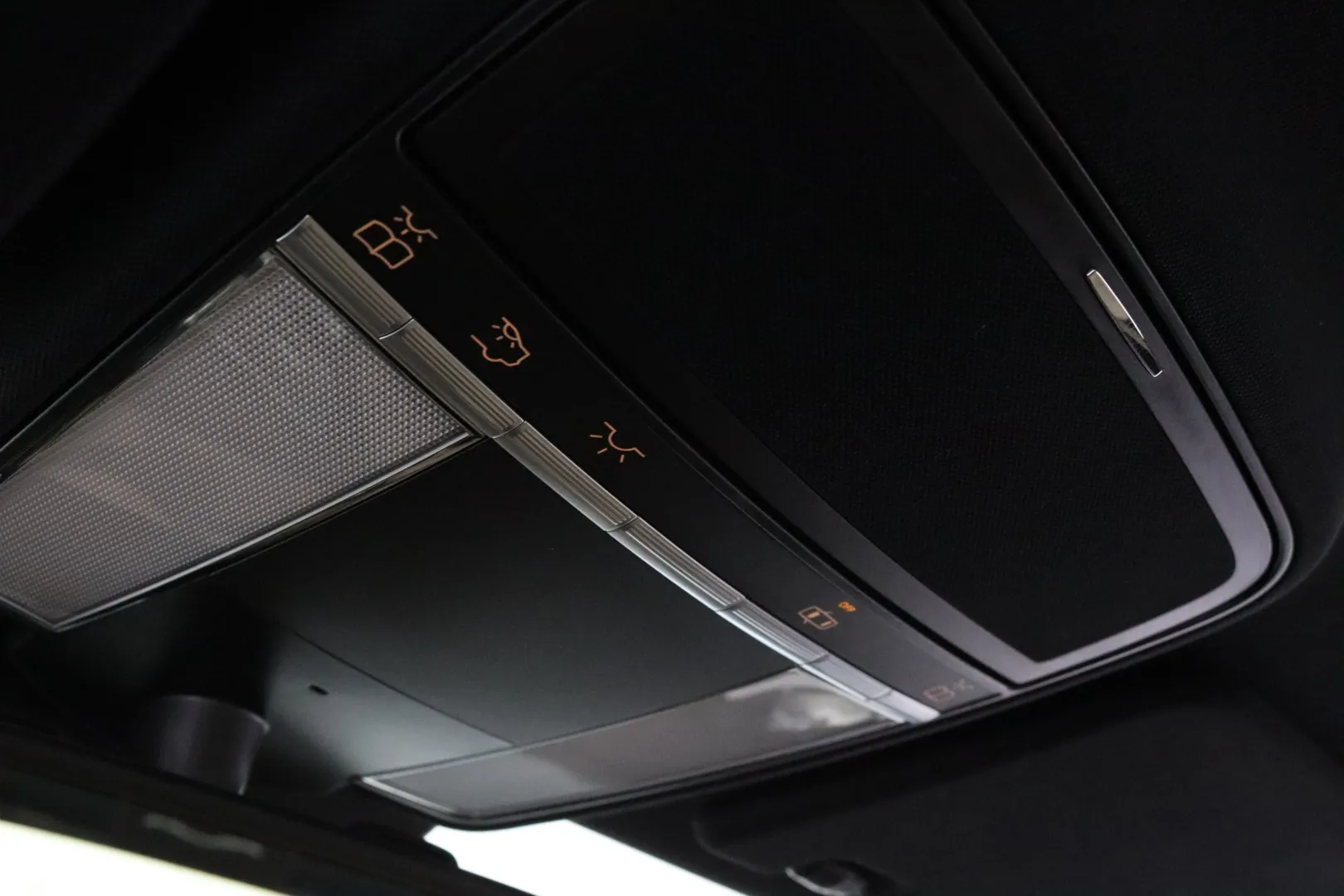 MERCEDES-BENZ S KRT-824 carousel image