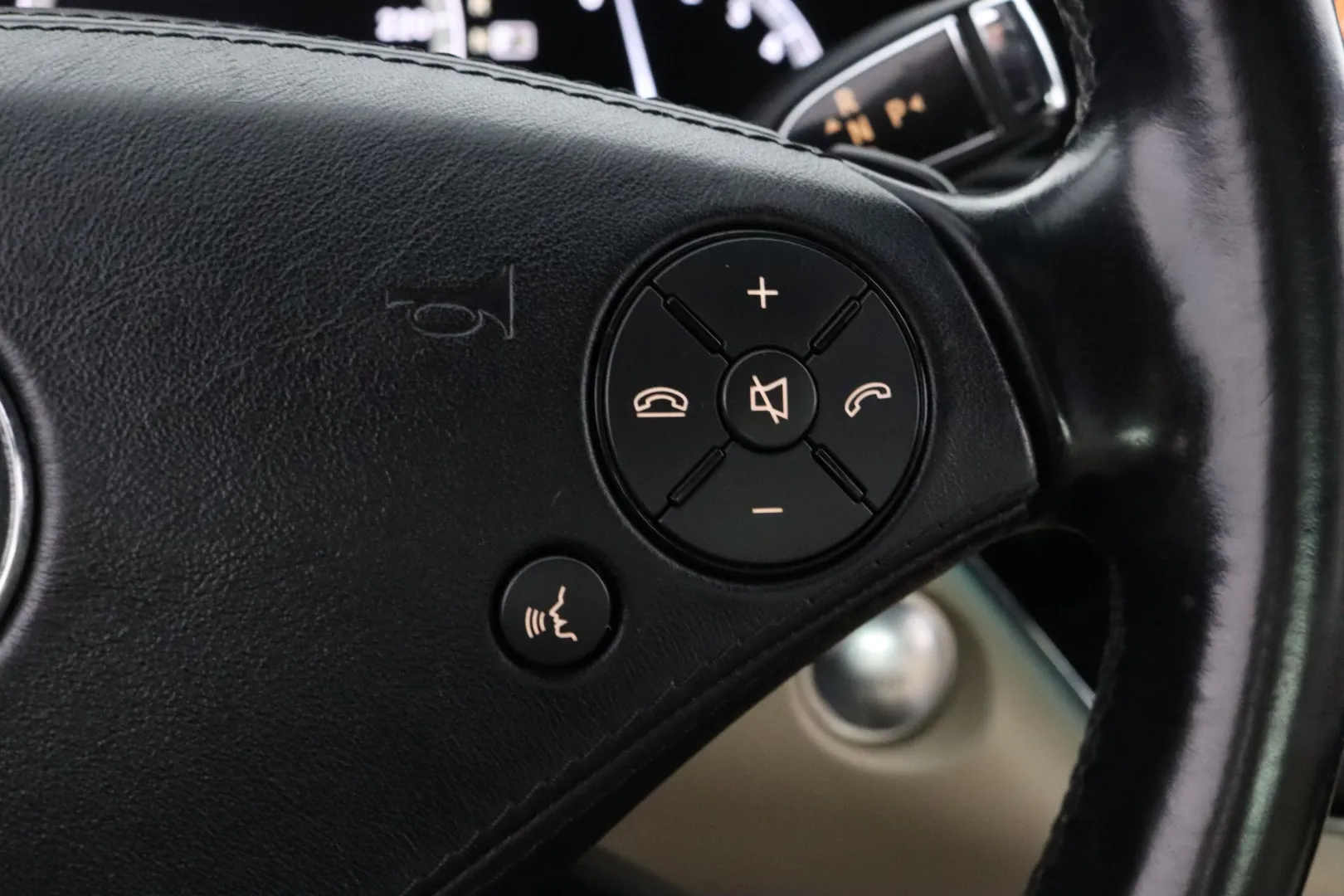 MERCEDES-BENZ S KRT-824 carousel image