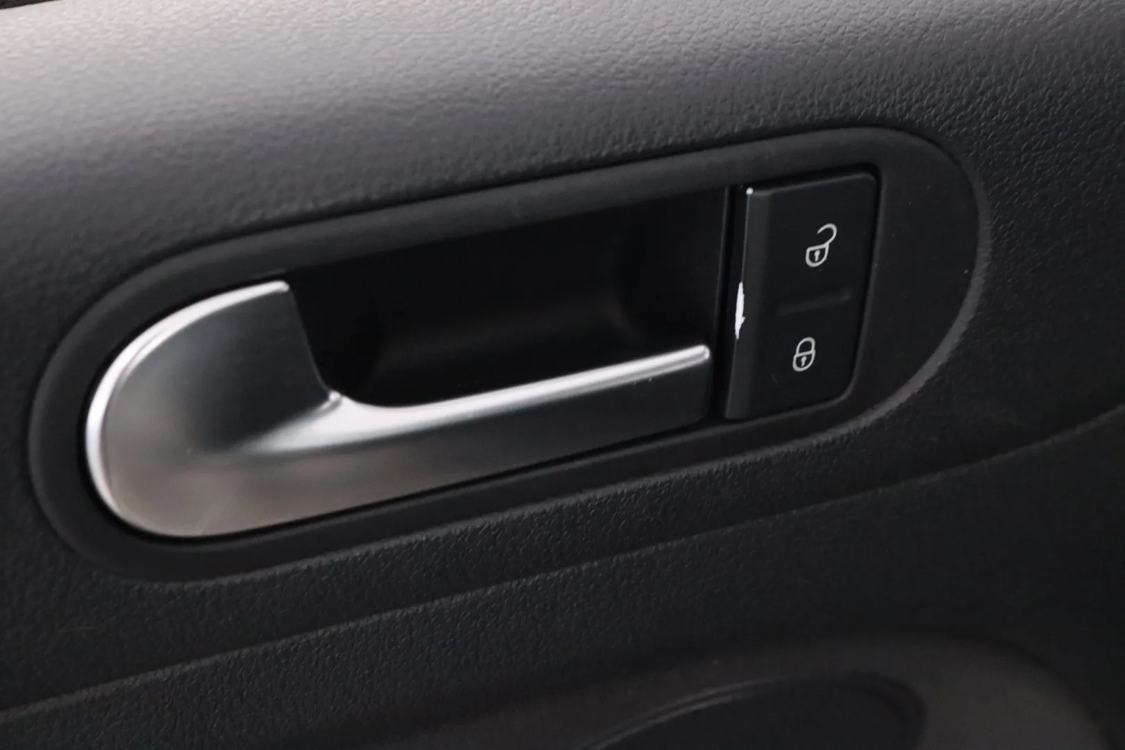 Volkswagen Golf Plus VVR-700 carousel image