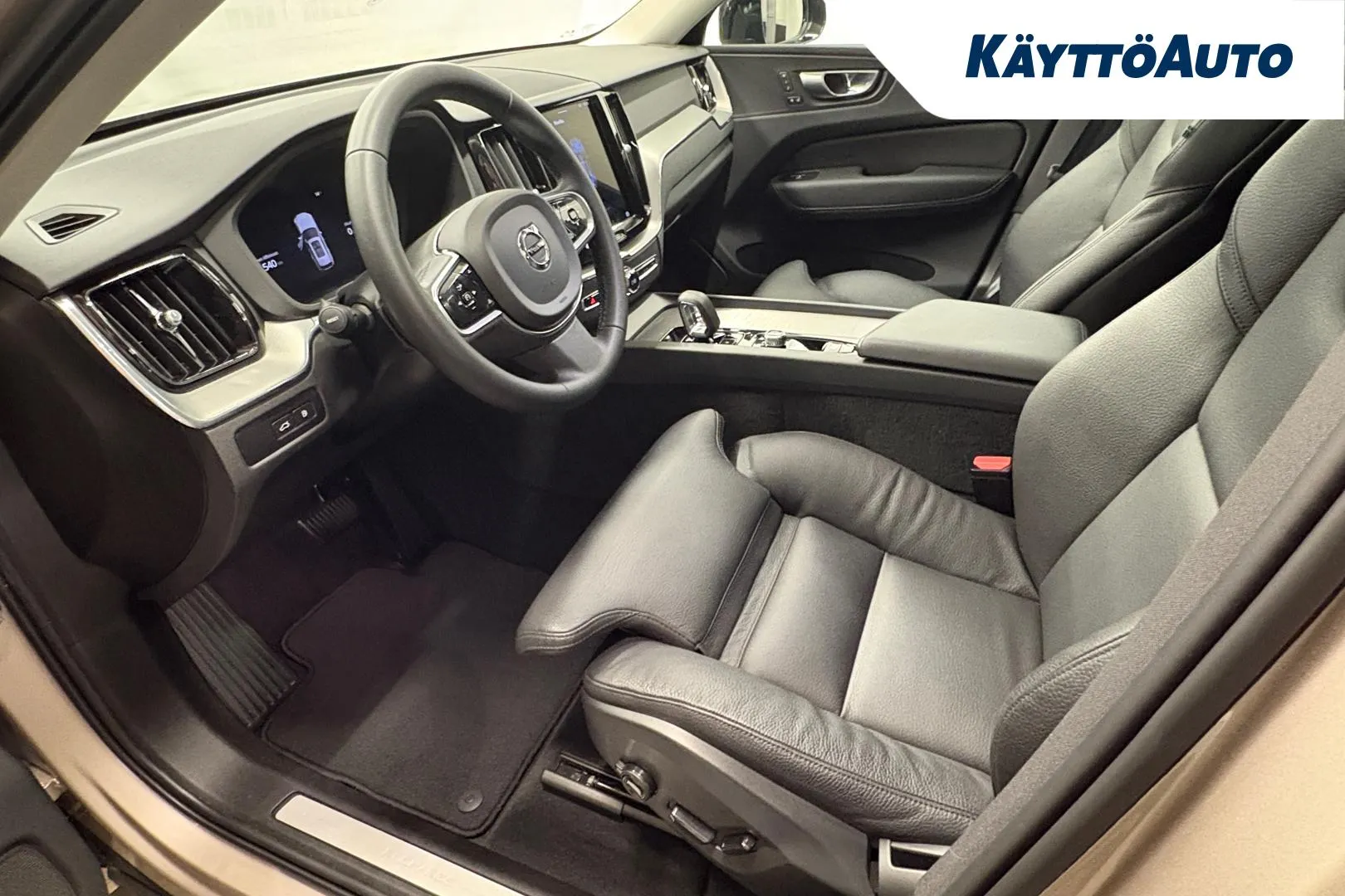 VOLVO XC60 IRH-883 carousel image