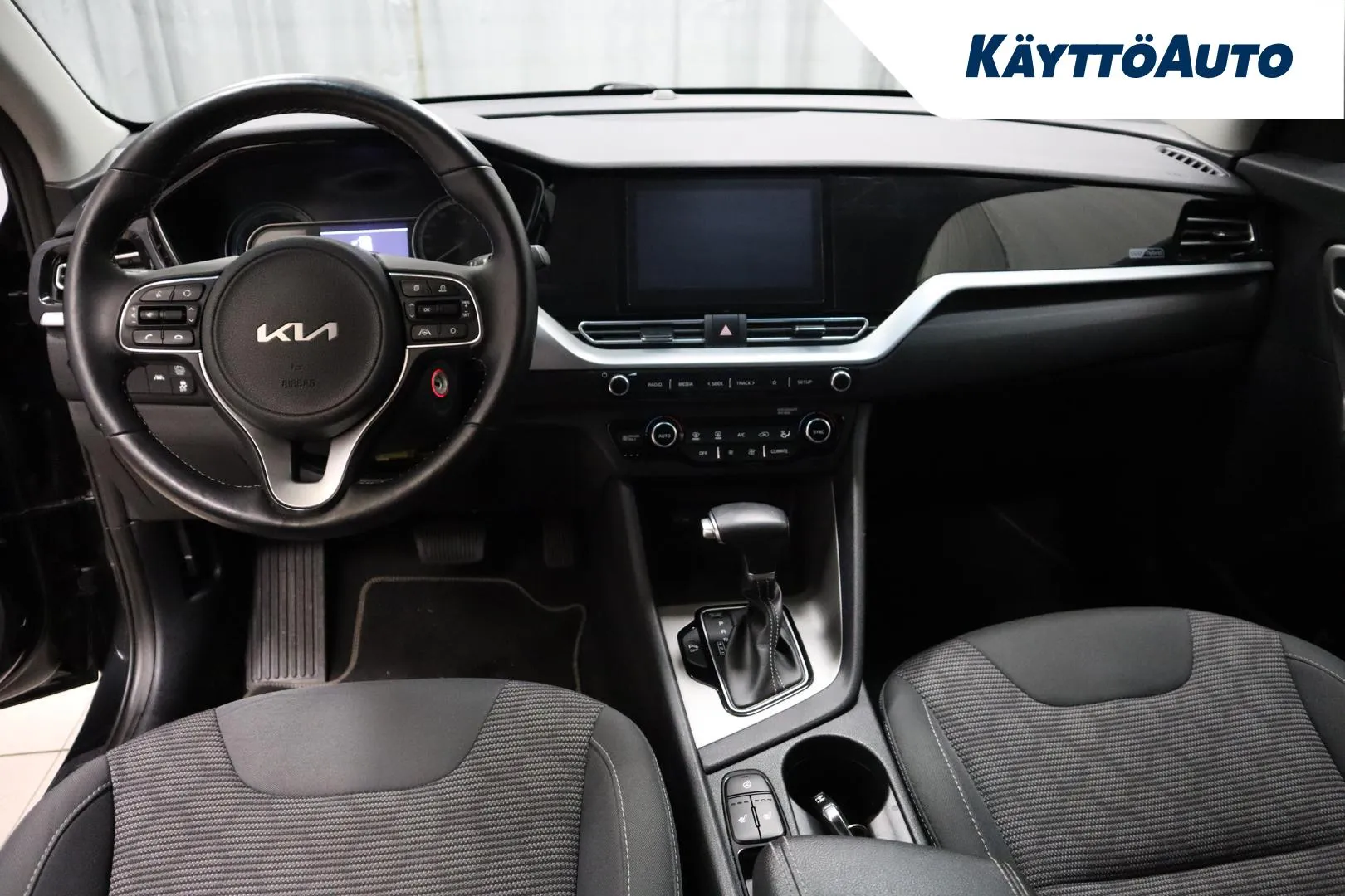 KIA Niro MOE-386 carousel image