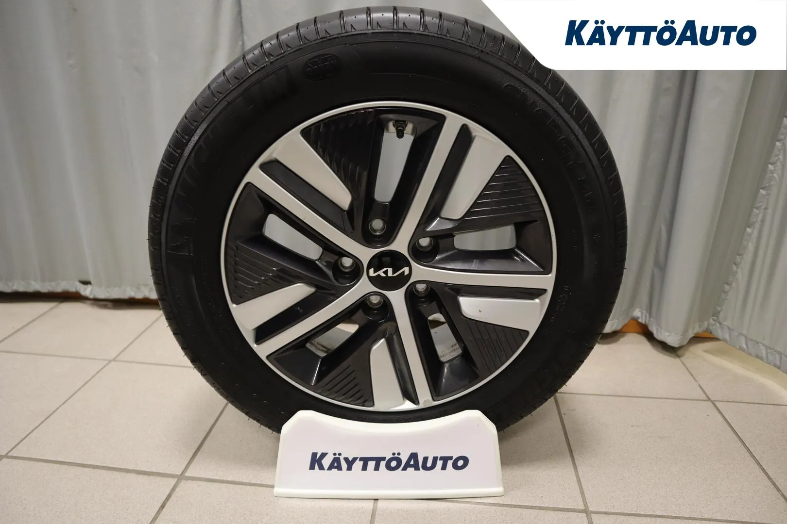 KIA Niro MOE-386 carousel image