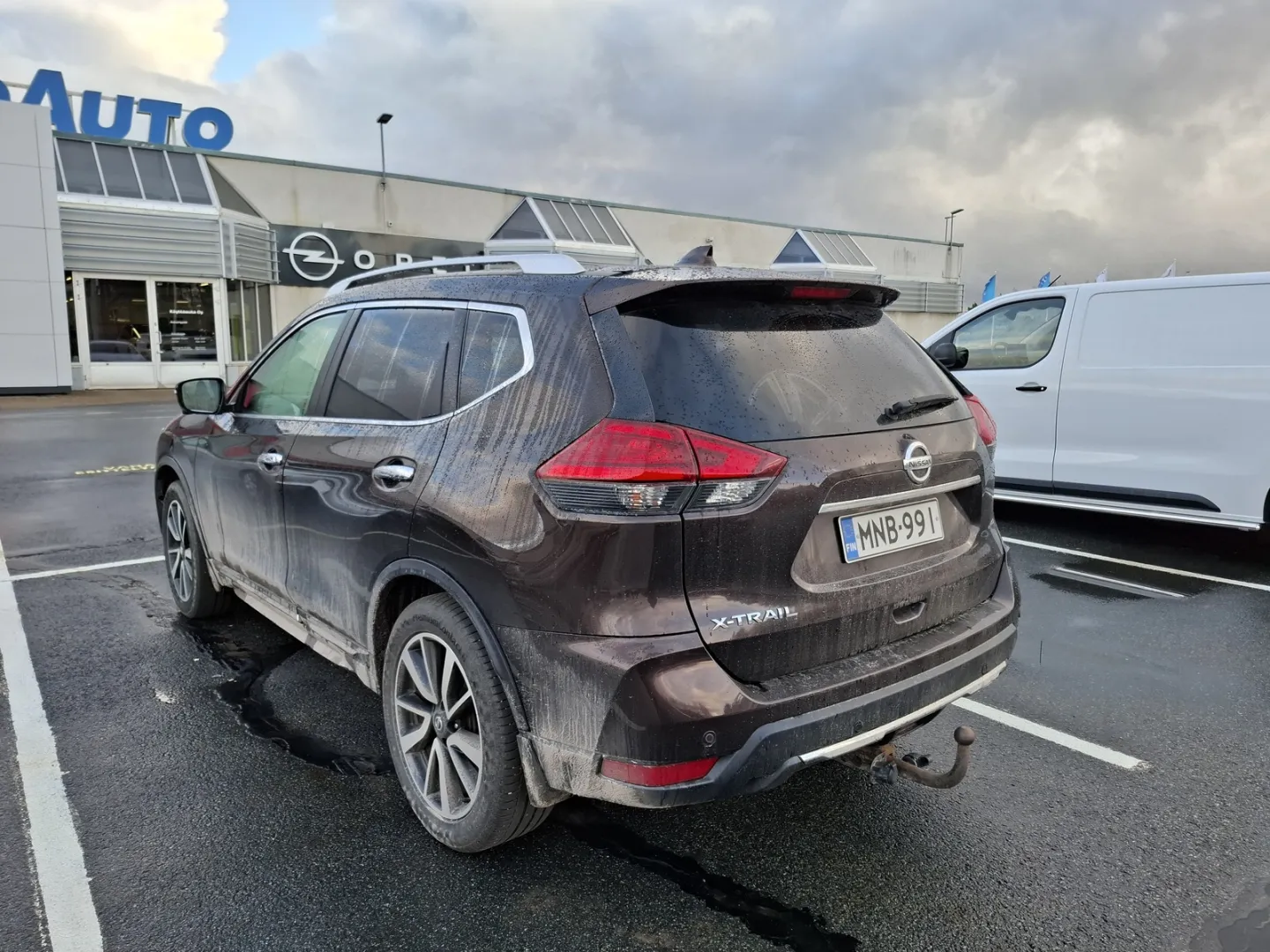 NISSAN X-Trail MNB-991 carousel image