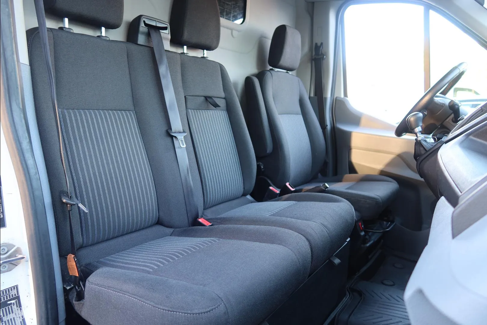 FORD Transit LOU-575 carousel image