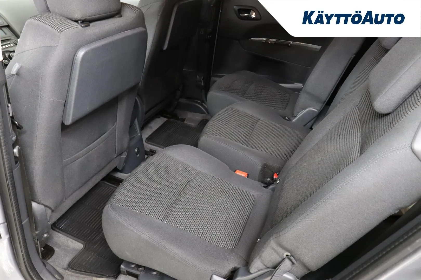 Peugeot 5008 CNM-321 carousel image