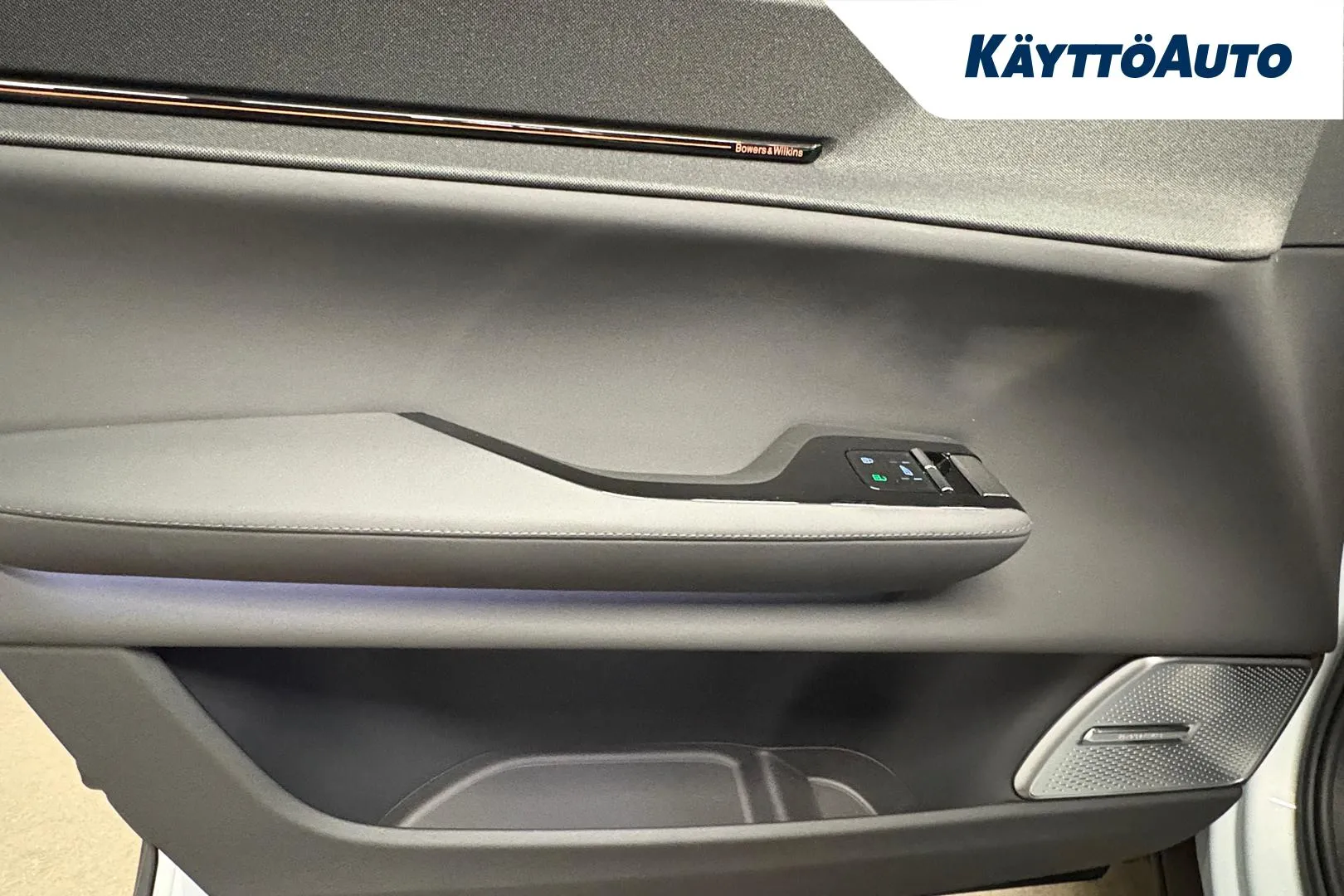 POLESTAR 3 CSG-761 carousel image