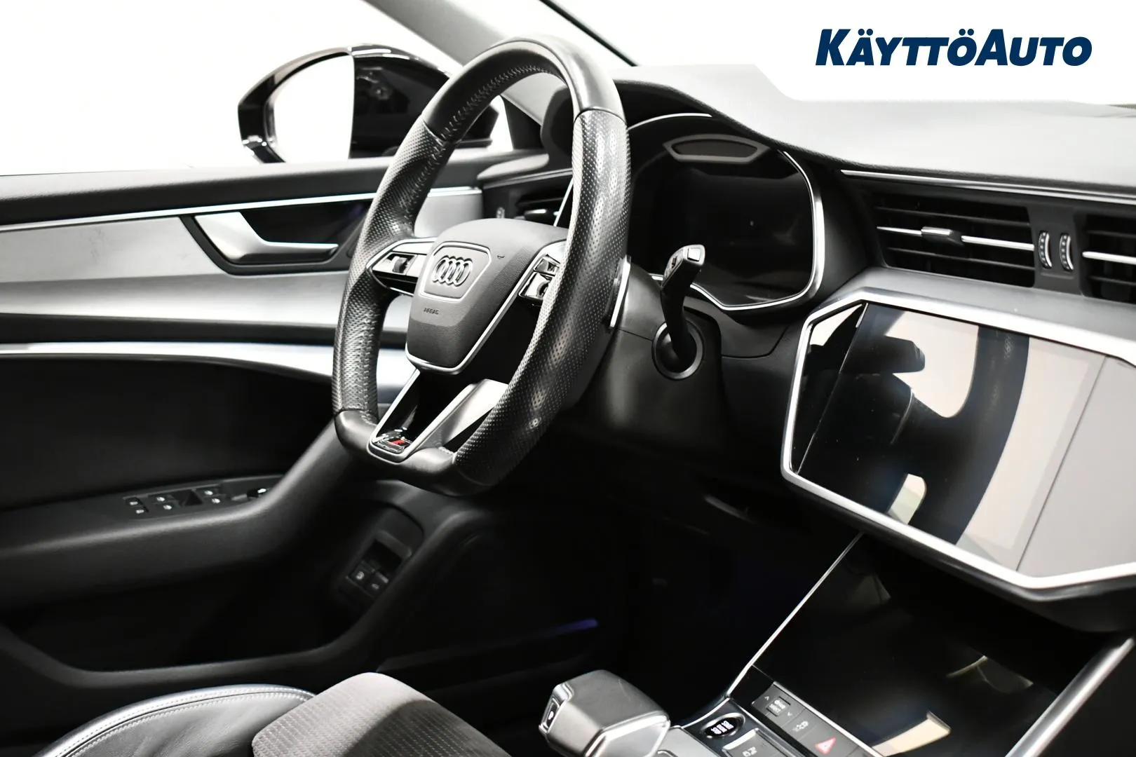 AUDI A6 KUH-813 carousel image