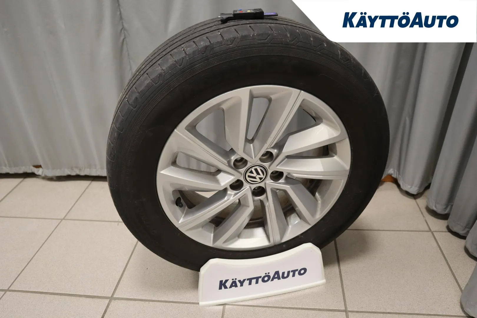 VOLKSWAGEN T-Cross IOX-991 carousel image