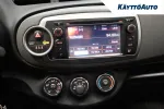 TOYOTA Yaris ZKB-933 carousel thumbs