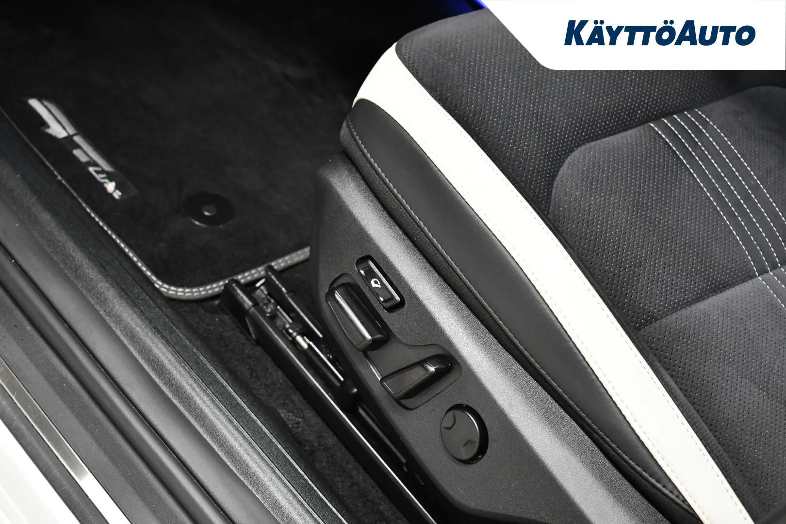 KIA EV6 XSL-857 carousel image