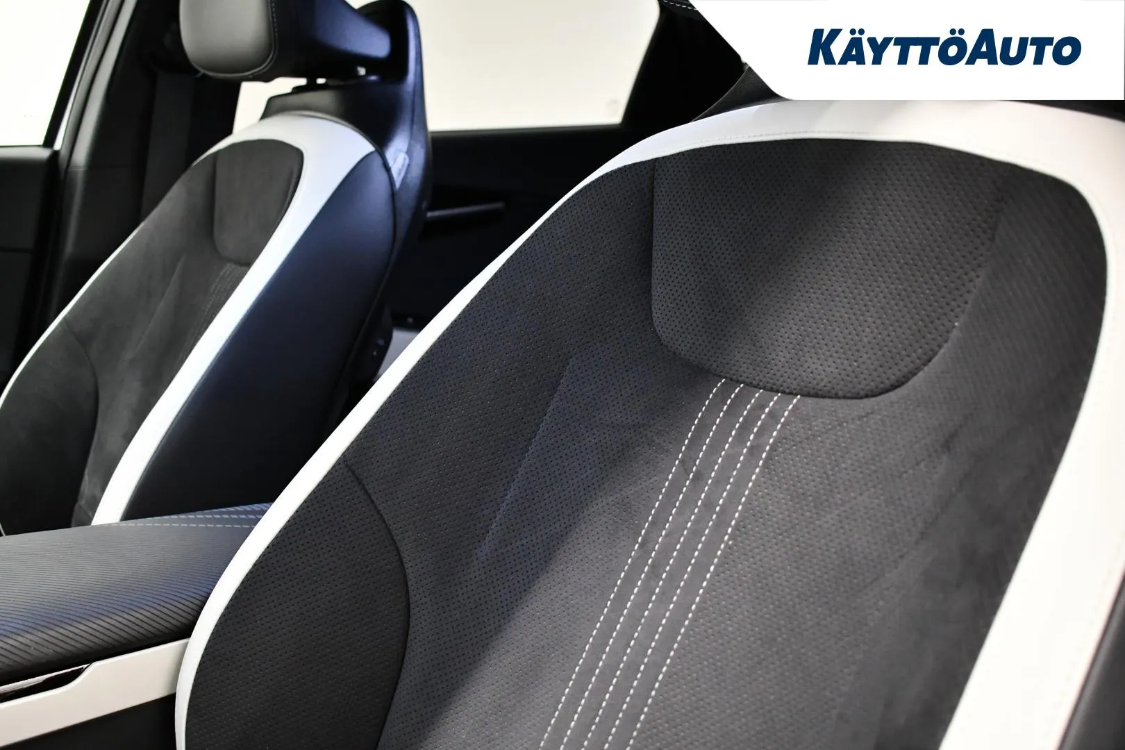 KIA EV6 XSL-857 carousel image