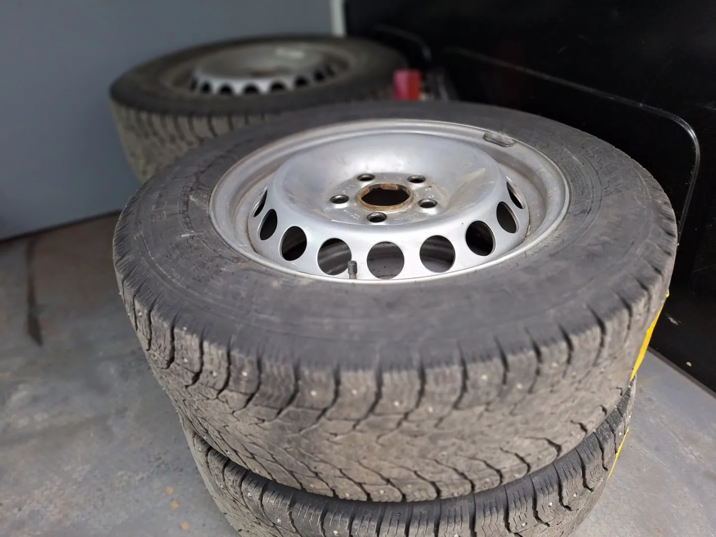 VOLKSWAGEN Transporter YLC-721 carousel image