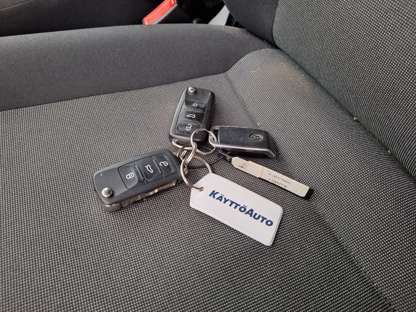 VOLKSWAGEN Transporter YLC-721 carousel image