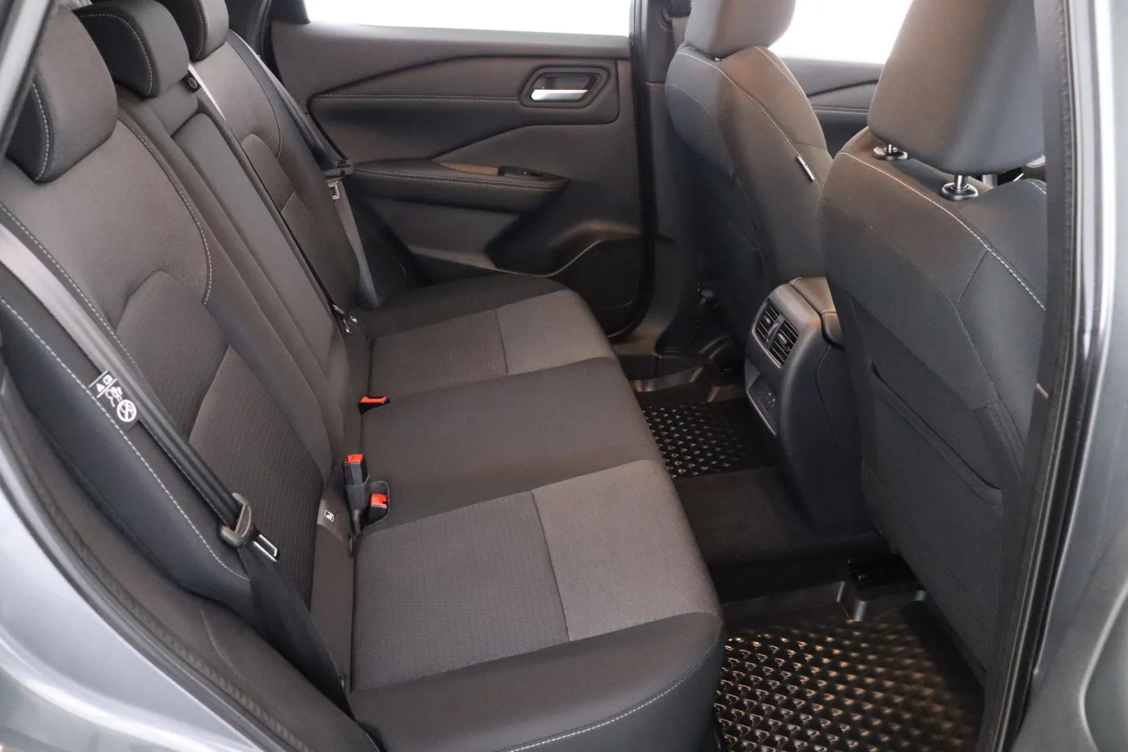 NISSAN Qashqai SOU-245 carousel image