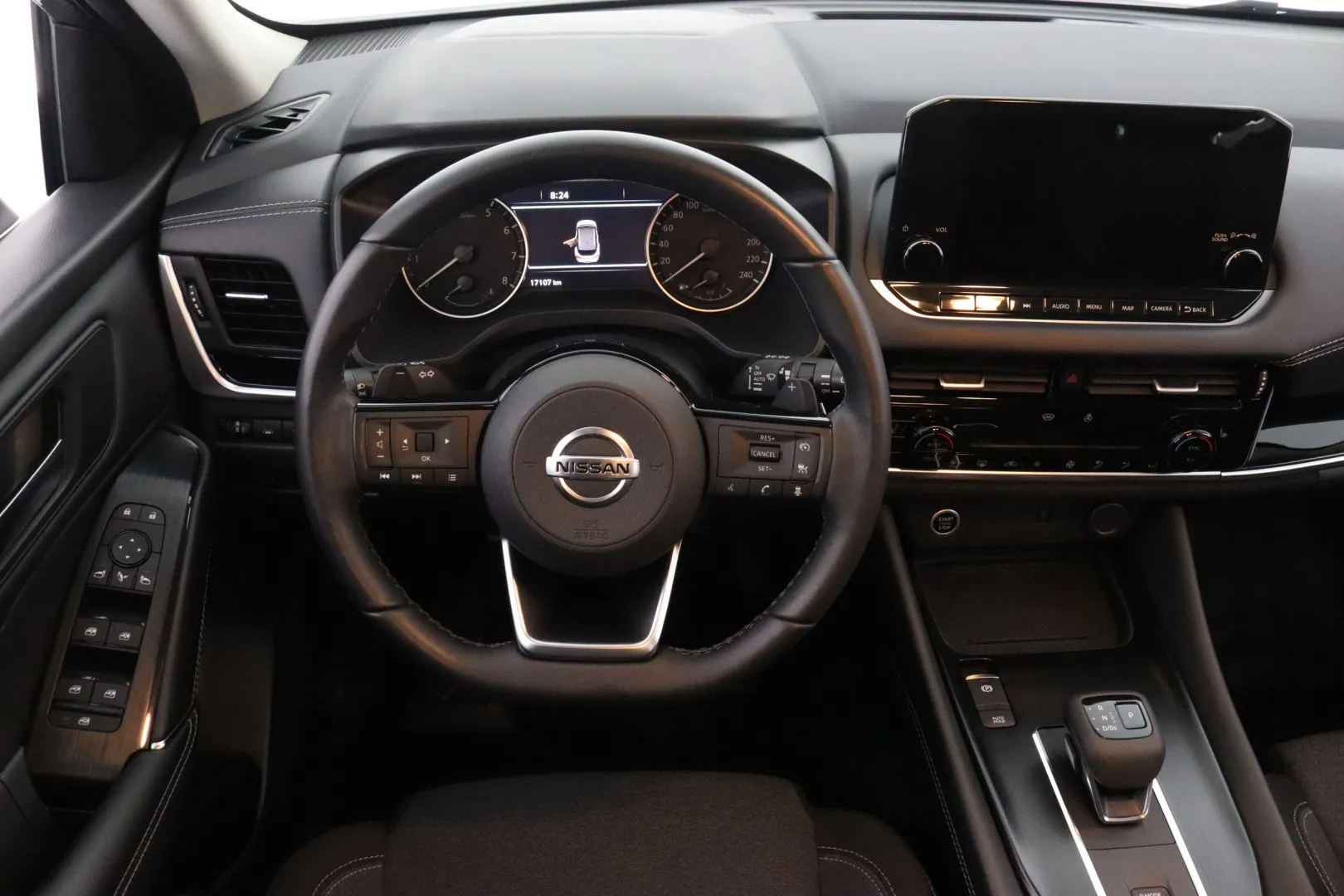 NISSAN Qashqai SOU-245 carousel image