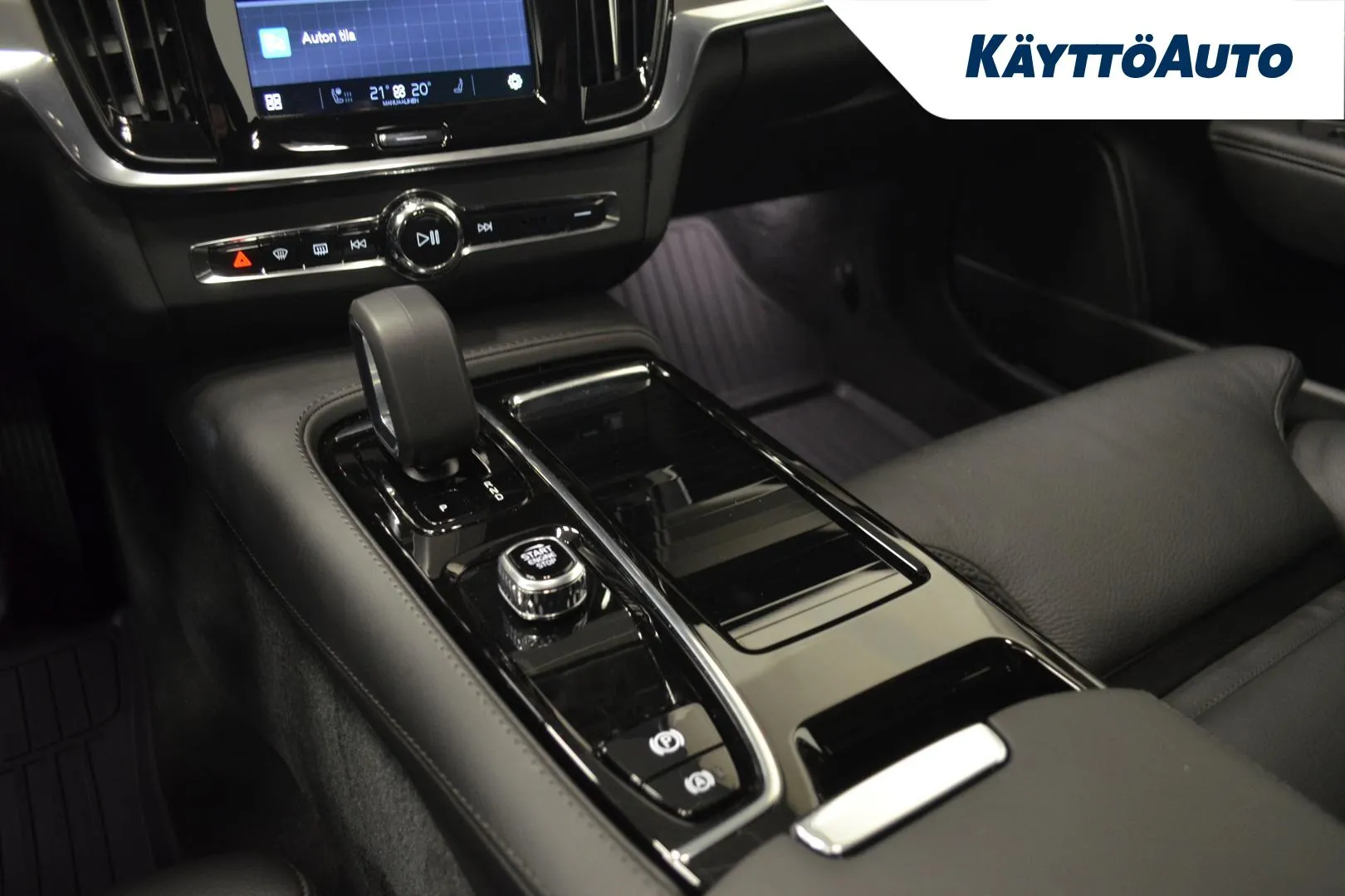 VOLVO V90 JNH-849 carousel image