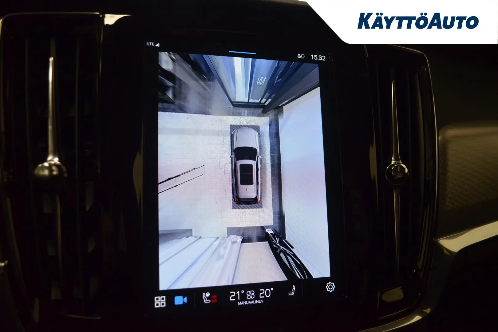 VOLVO V90 JNH-849 carousel image