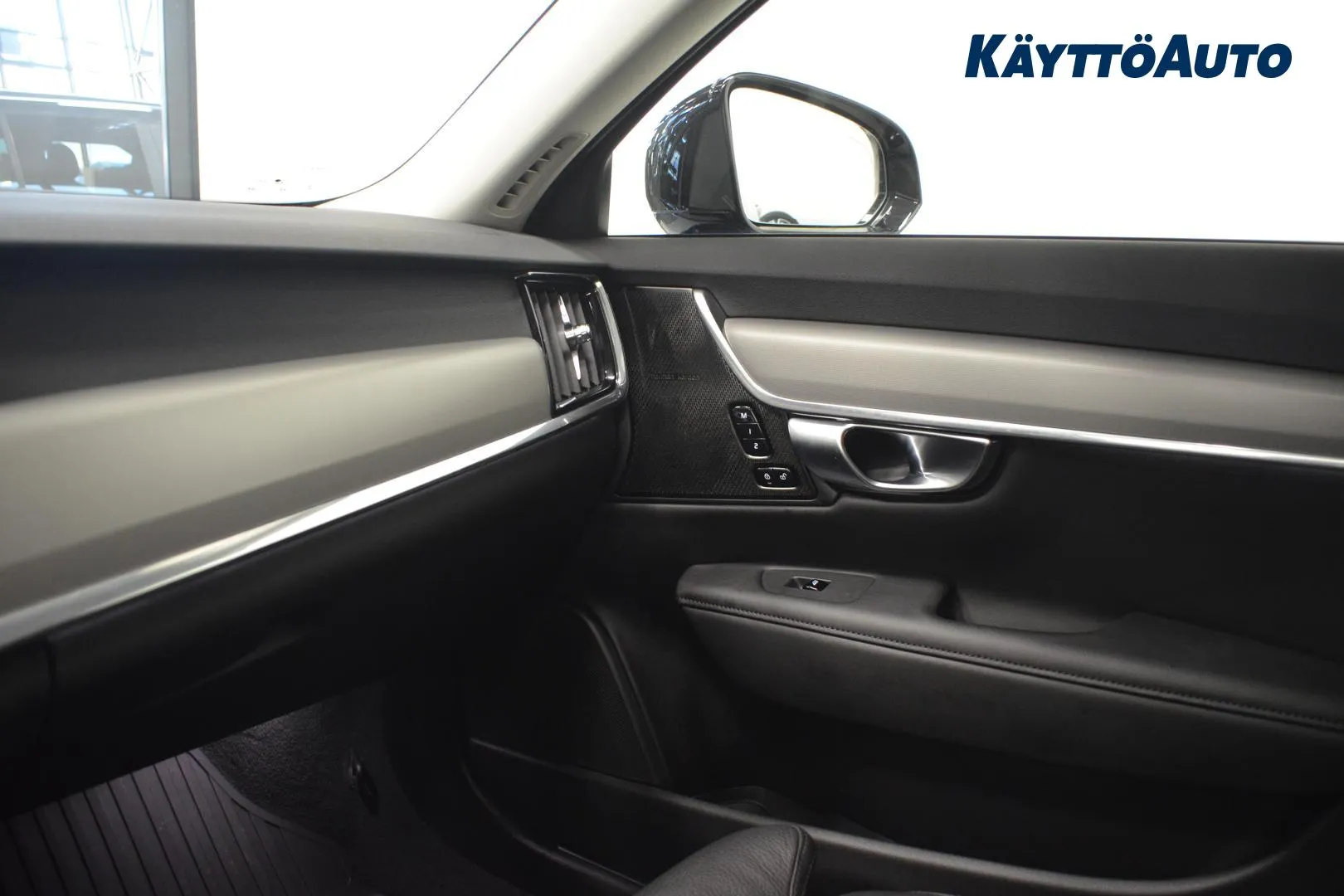 VOLVO V90 JNH-849 carousel image