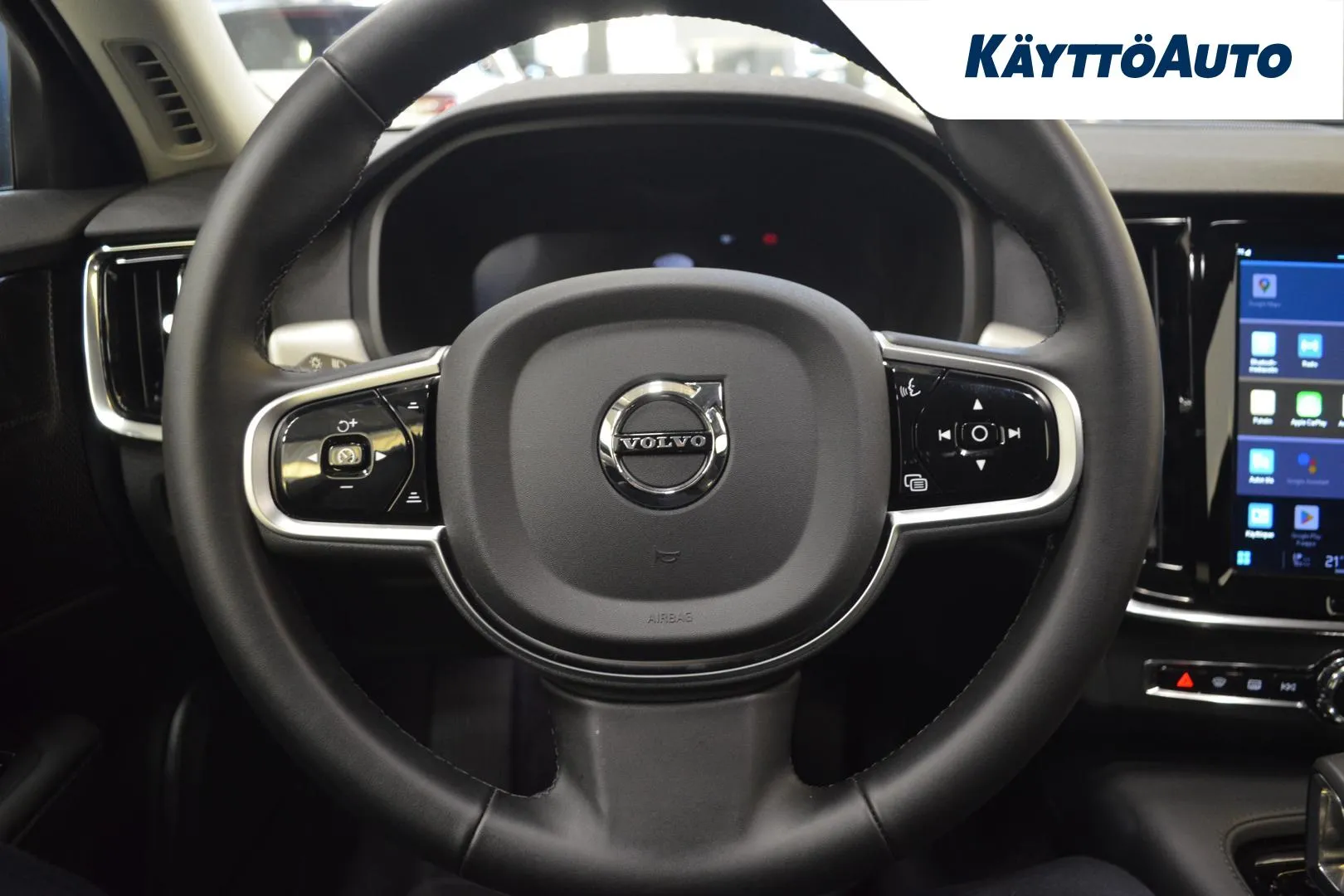 VOLVO V90 JNH-849 carousel image