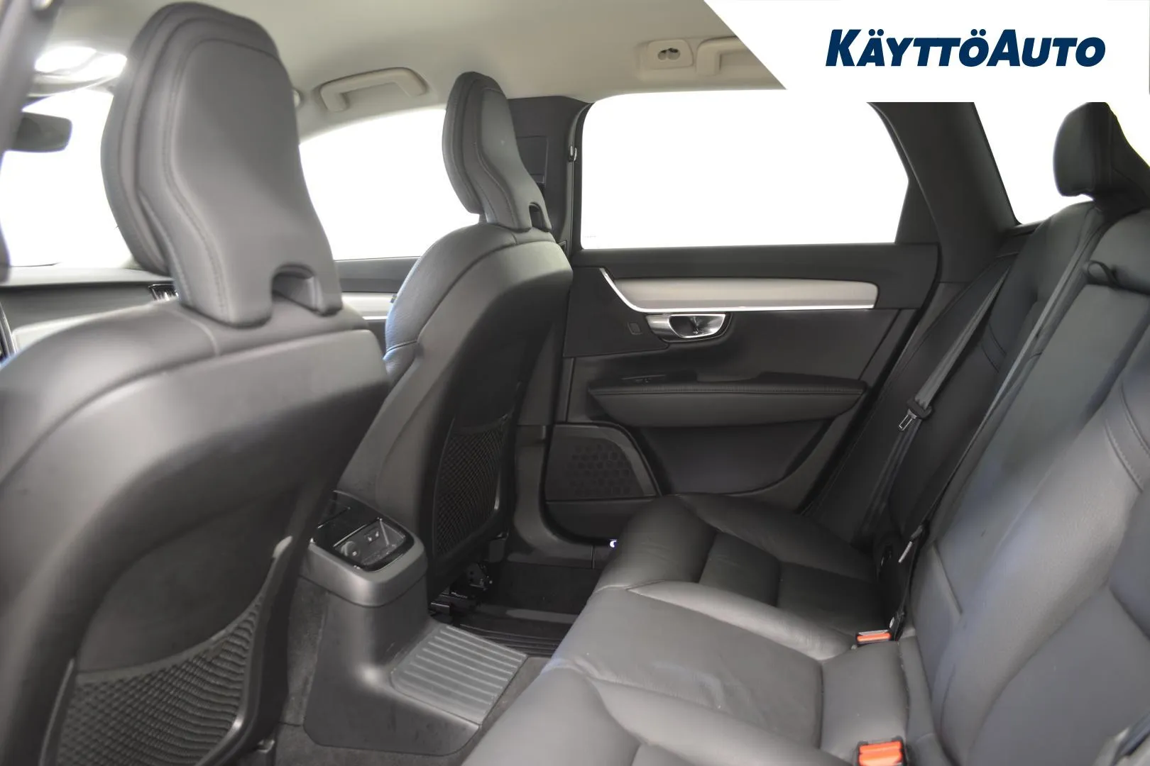 VOLVO V90 JNH-849 carousel image