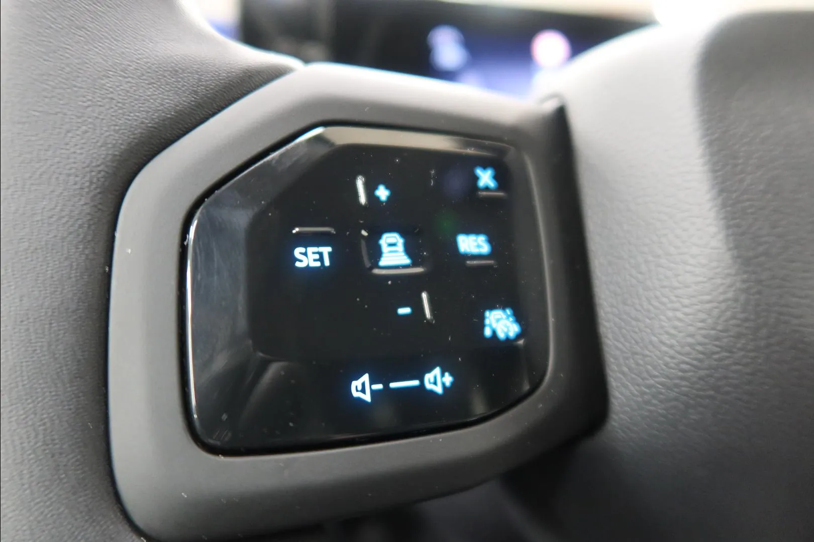 Ford Explorer ISU-351 carousel image