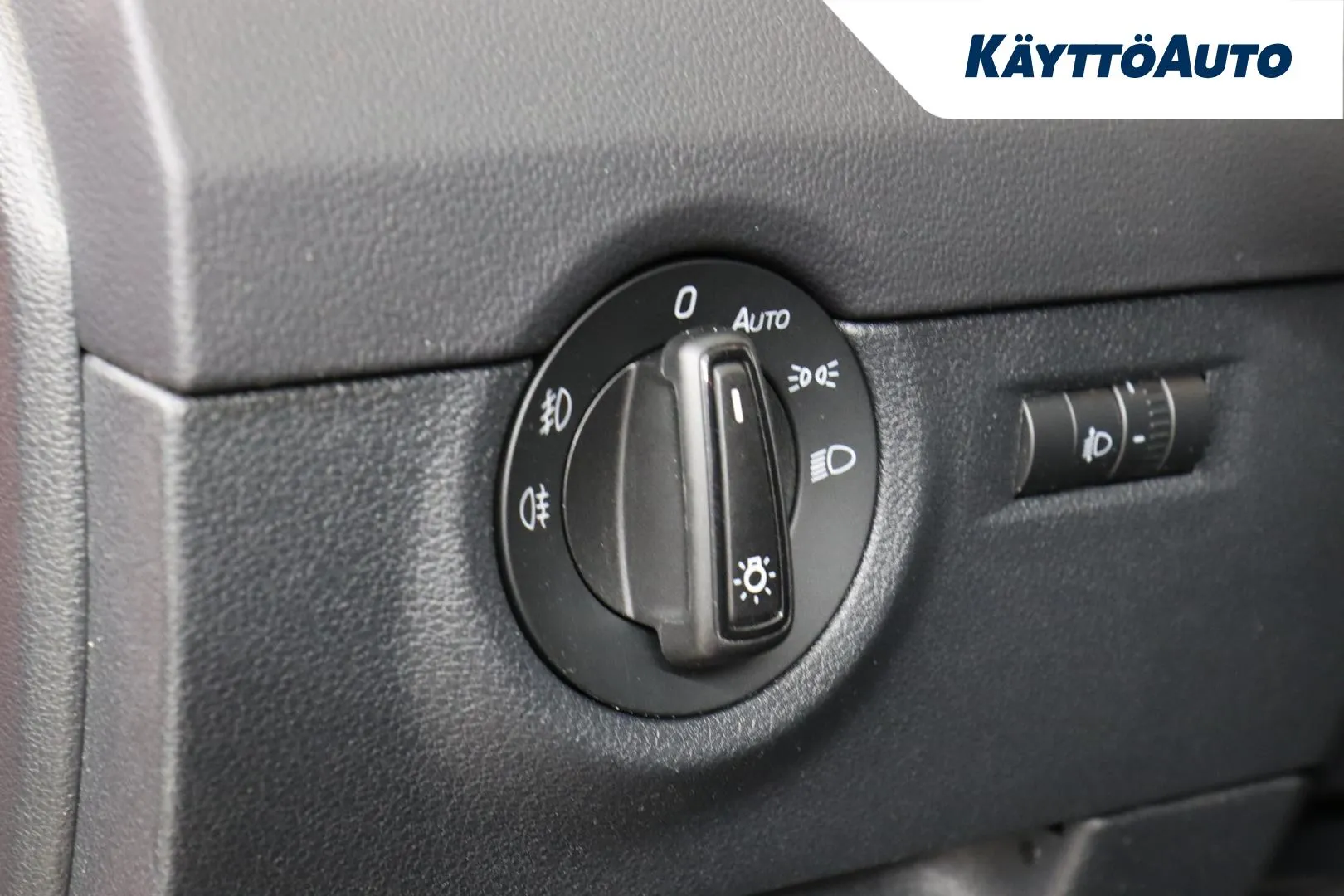 SKODA Octavia MMO-466 carousel image