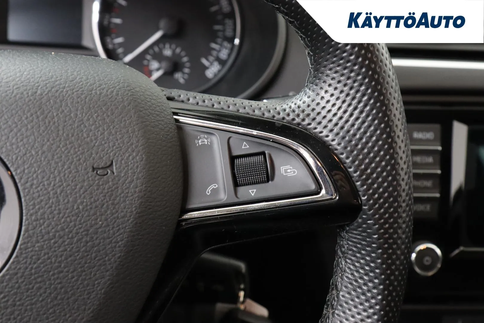 SKODA Octavia MMO-466 carousel image